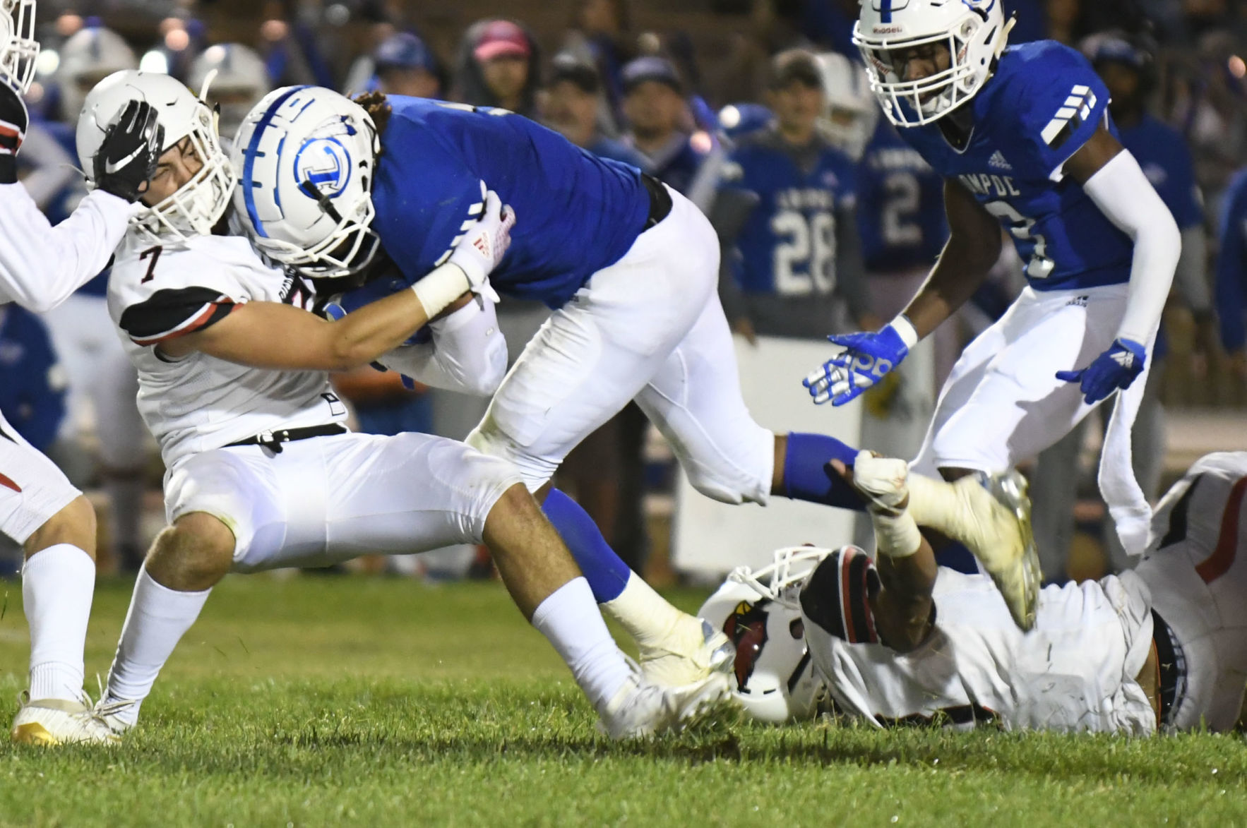 090619 Bishop Lompoc football 06.jpg